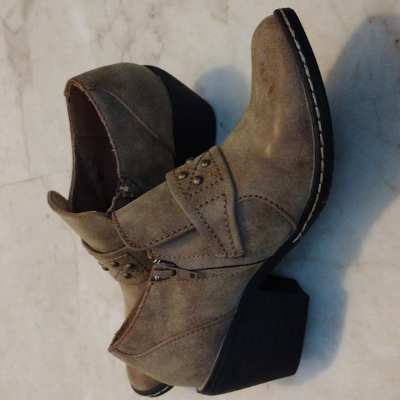 Banana Blues Stella ankle boots. - Picture 6 of 11